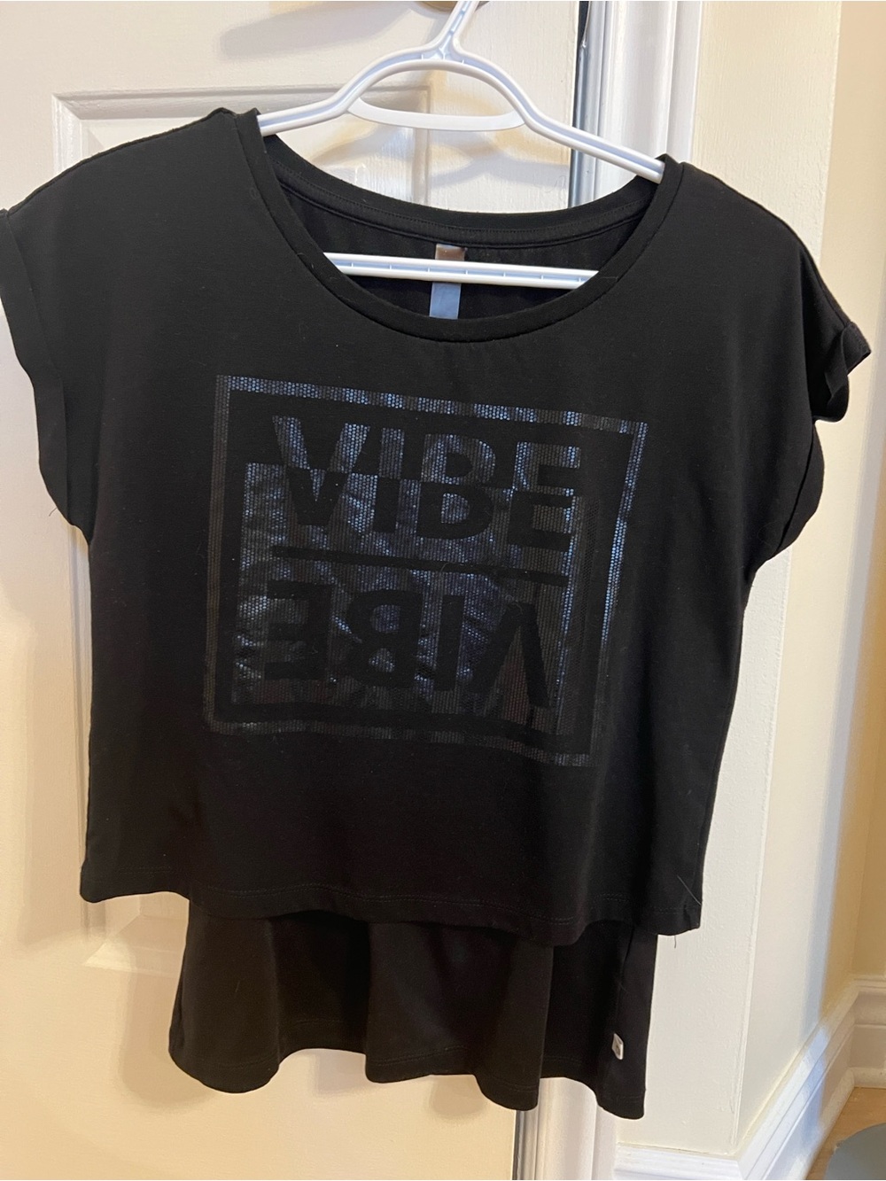 Hyba Black Double-Layer "VIBE" Activewear Top – Fits Size S